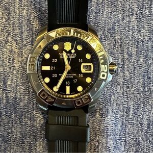Victorinox Dive Master 500 watch